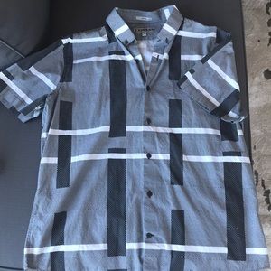Express short sleeve button up